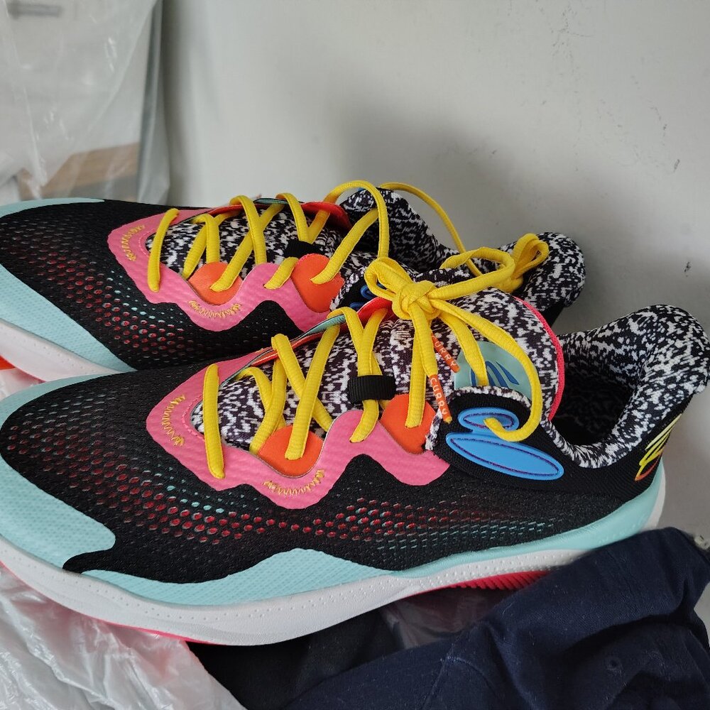 Men Tennis shoes